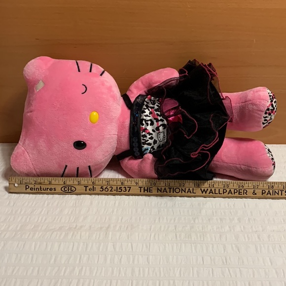 Hello Kitty Winking Build-a-Bear Plush - Picture 17 of 17